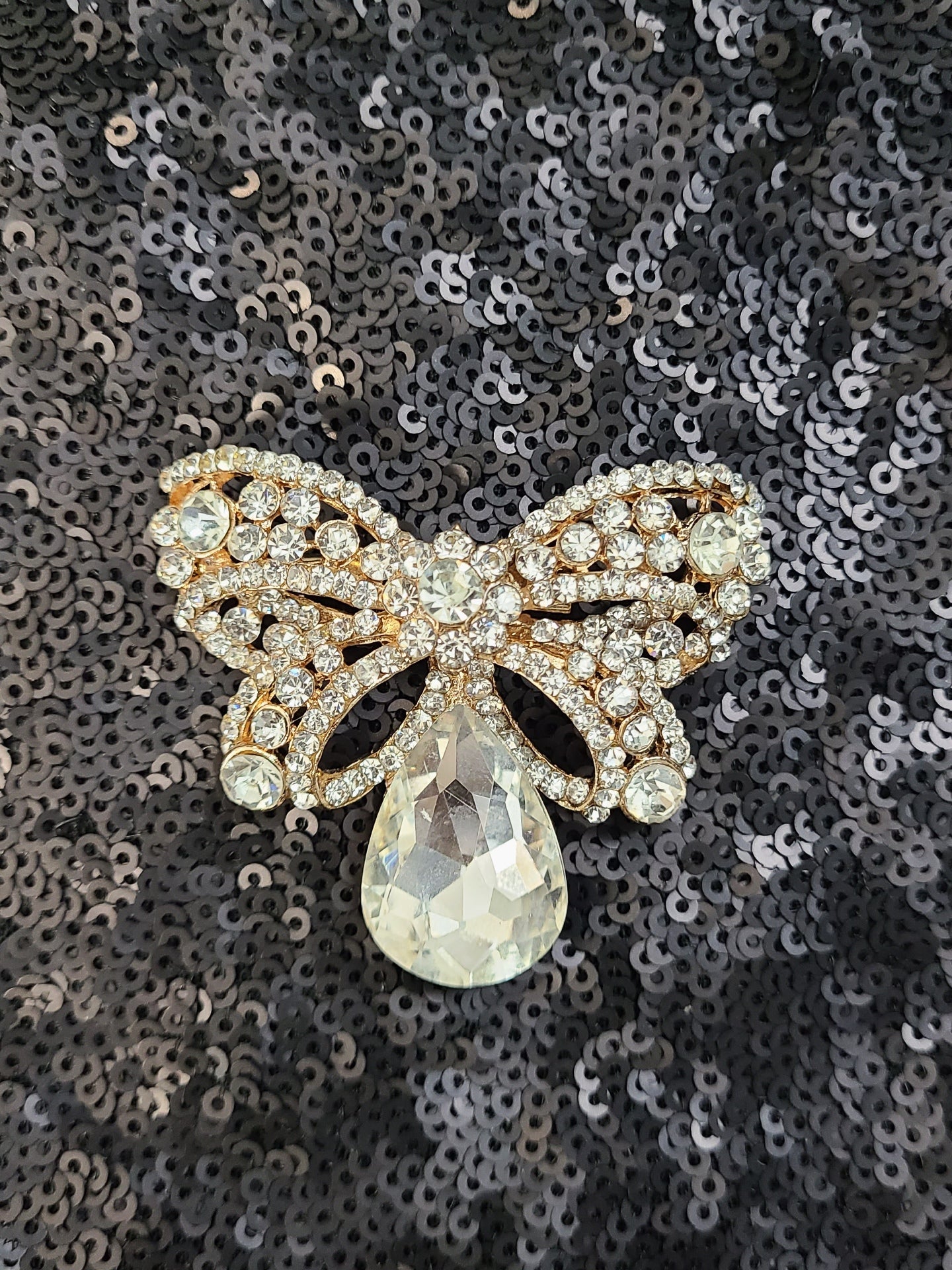 Rhinestone Bow Pin/Brooch with Big Tear Drop Rhinestones