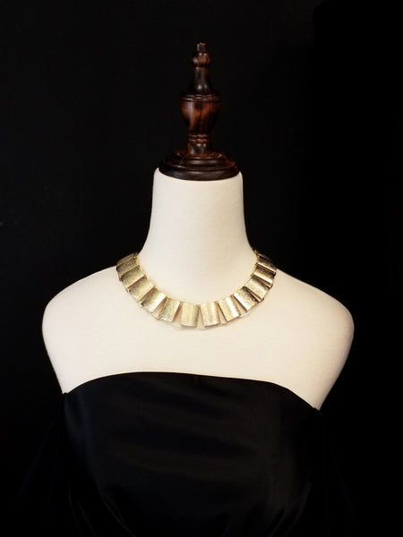 Simple Metallic Short Necklace