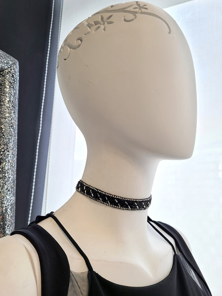 Delicate beads with Sparkling Rhinestone Choker