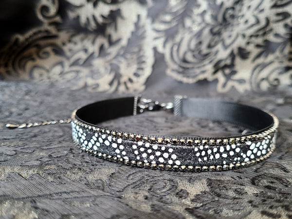 Dot pattern With Rhinestone Choker