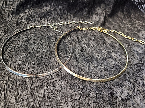 Thin Metal Choker Necklace