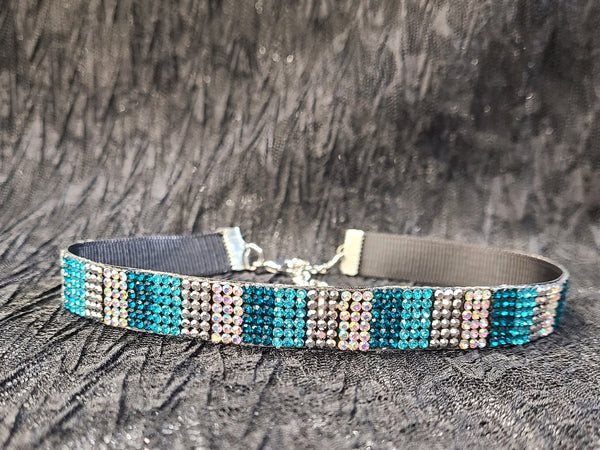 Sparkling  Striped Choker