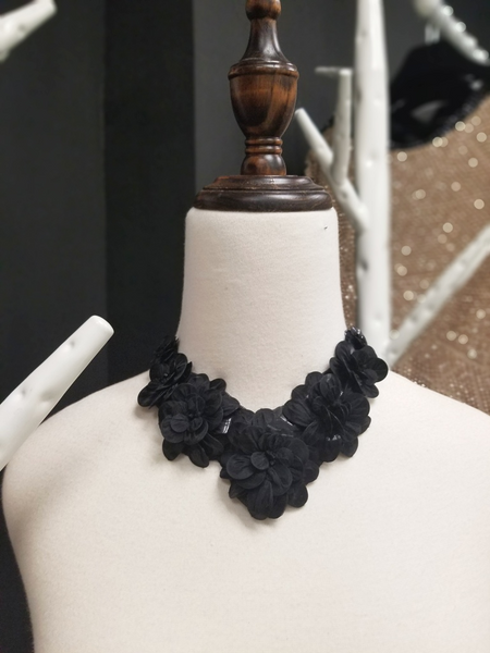 Sequin Flower Collar Necklace